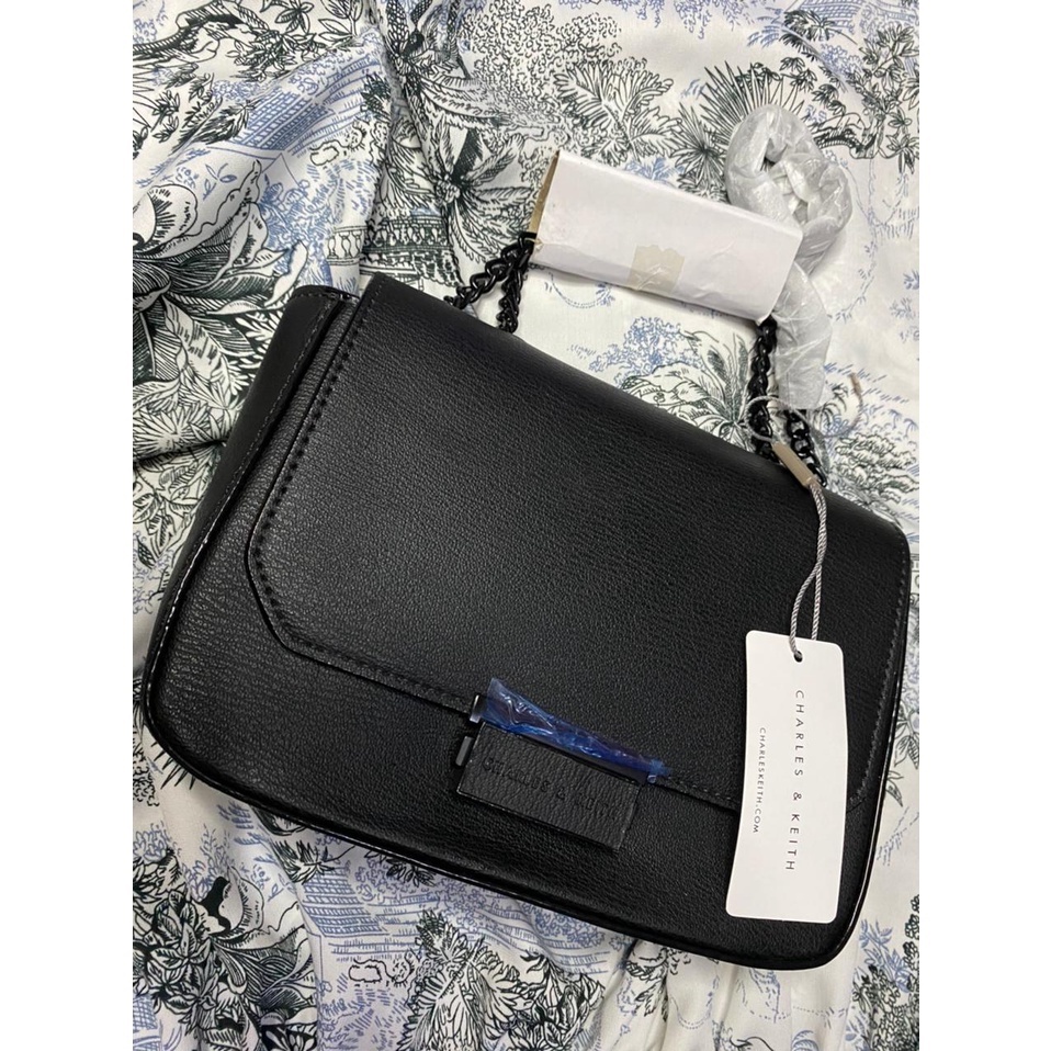 TAS CHARLES & KEITH ORIGINAL