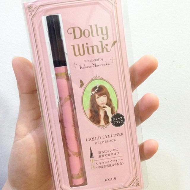 dolly wink eyeliner