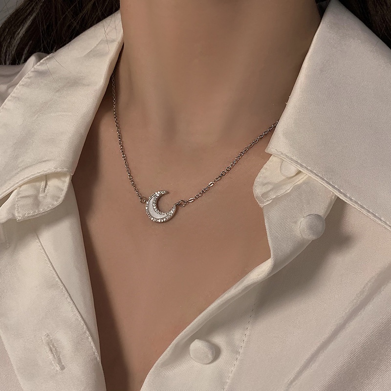 Fashion Moon Pendant Simple Necklace Accessories Ins Wind Cold Necklace Clavicle Chain Necklace for Women