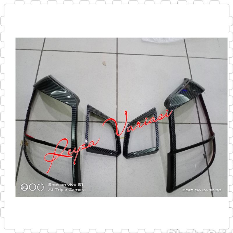 Garnish Garnis Lis Lampu Belakang New Agya Ayla 2017 - 2020 Carbon Glossy