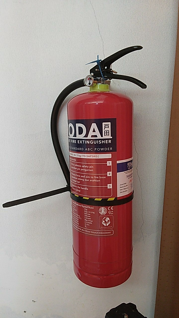 Apar 5 Kg / Pemadam Api 5kg / Set Komplit Toda By Tonata Fire Extinguisher