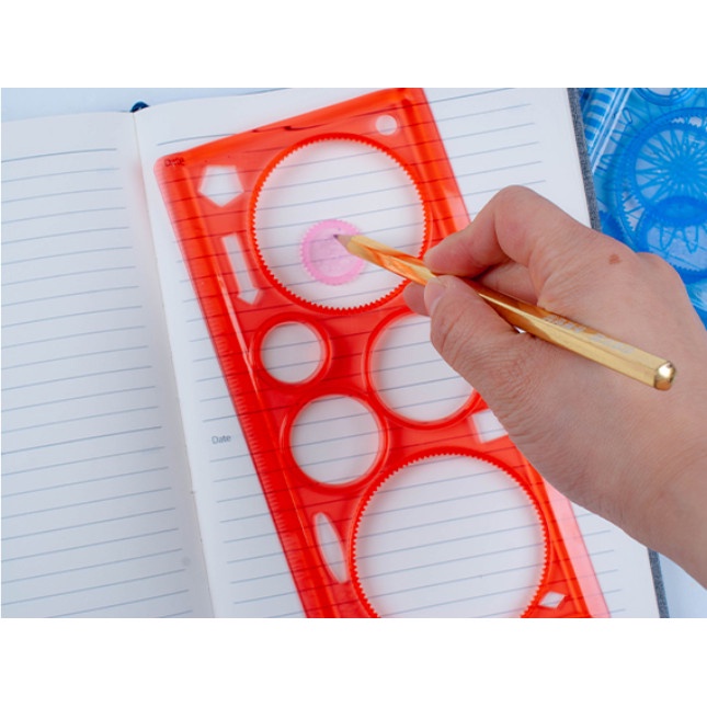 

Trendi Penggaris Putar Pensil Set Penggaris Bunga Putar Set Spirograph 1219-5 Diskon