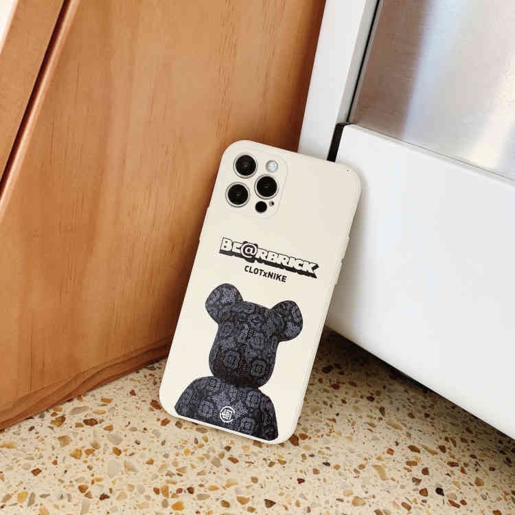 Simple black bear pattern phone case for iPhone 12 11 11promax 7 8Plus SE X XS XR 12promax Cute texture soft silicone rubber cover