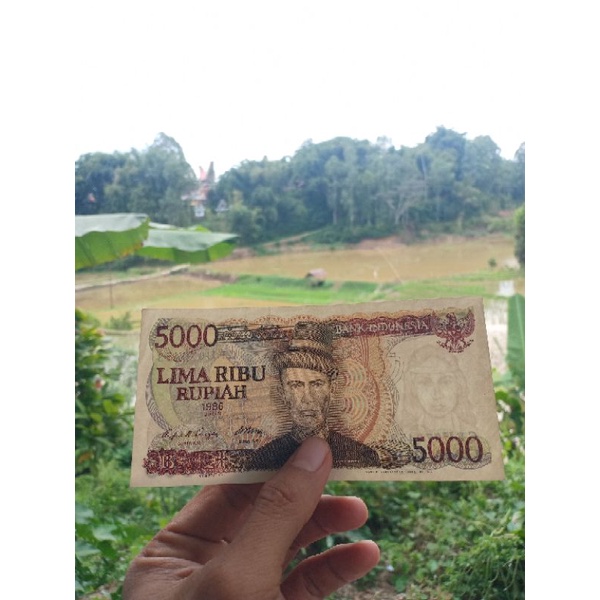 Uang kuno 5 ribu rupiah Teuku Umar.