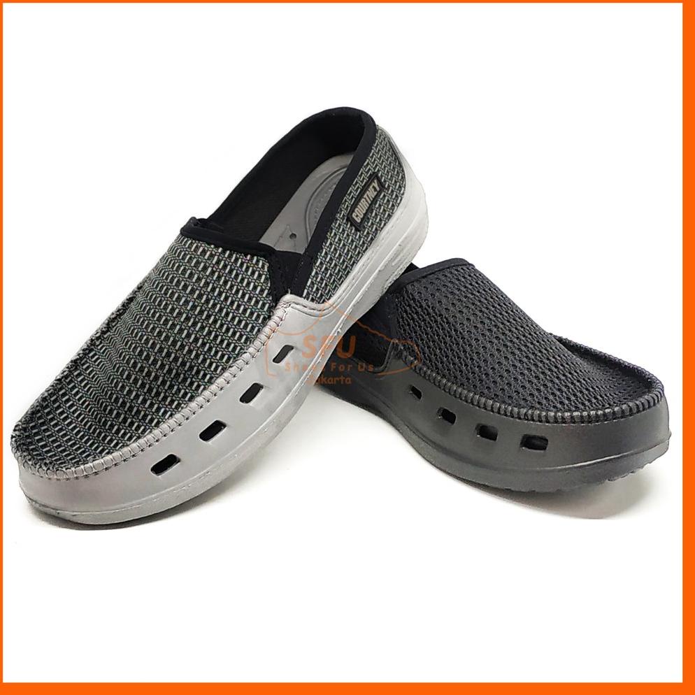SED.10Jn22n– SFU JKT SEPATU KARET CASUAL SLIP ON PRIA COURTNEY FERRARI // SEPATU KARET PRIA
