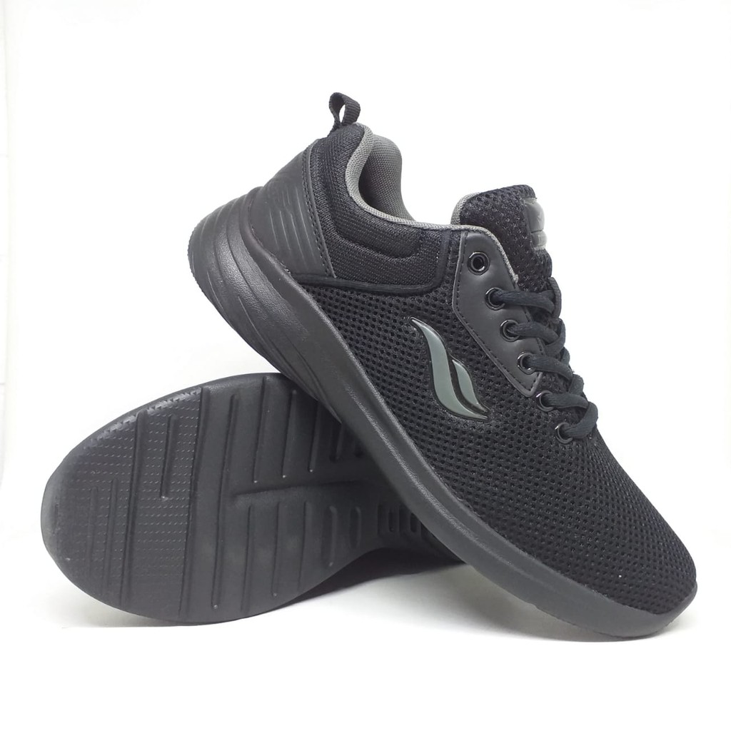  Sepatu  Running  Casual Desle  Typhoon Hitam Shopee Indonesia