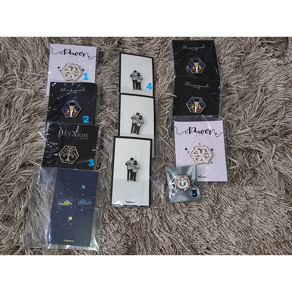 BADGE PIN OFFICIAL EXO