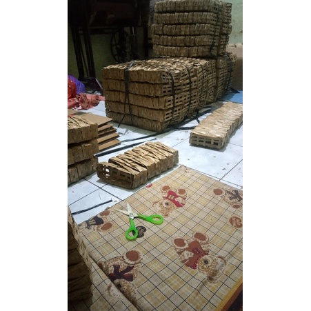 Keranjang besek ikan Tongkol,Pindang,Cue 1kg isi 70 pcs, ukuran 15x5,5x3 cm