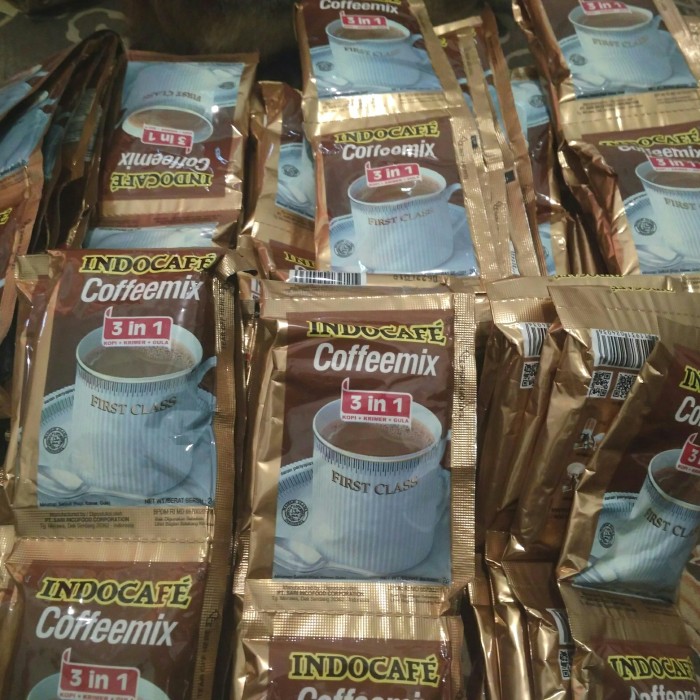 

PROMO indocafe coffeemix 3 in 1 10 Sachet