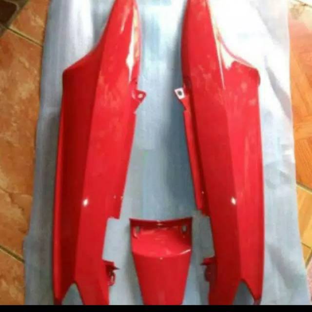 Body belakang Mio sporty merah cabai