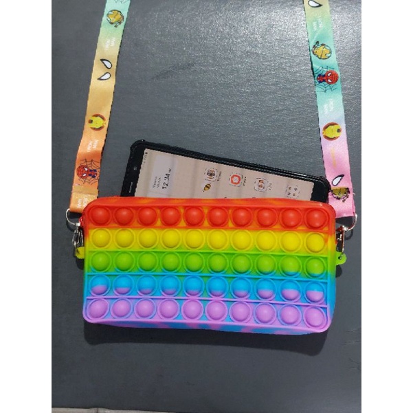 TAS SELEMPANG POP IT BESAR
