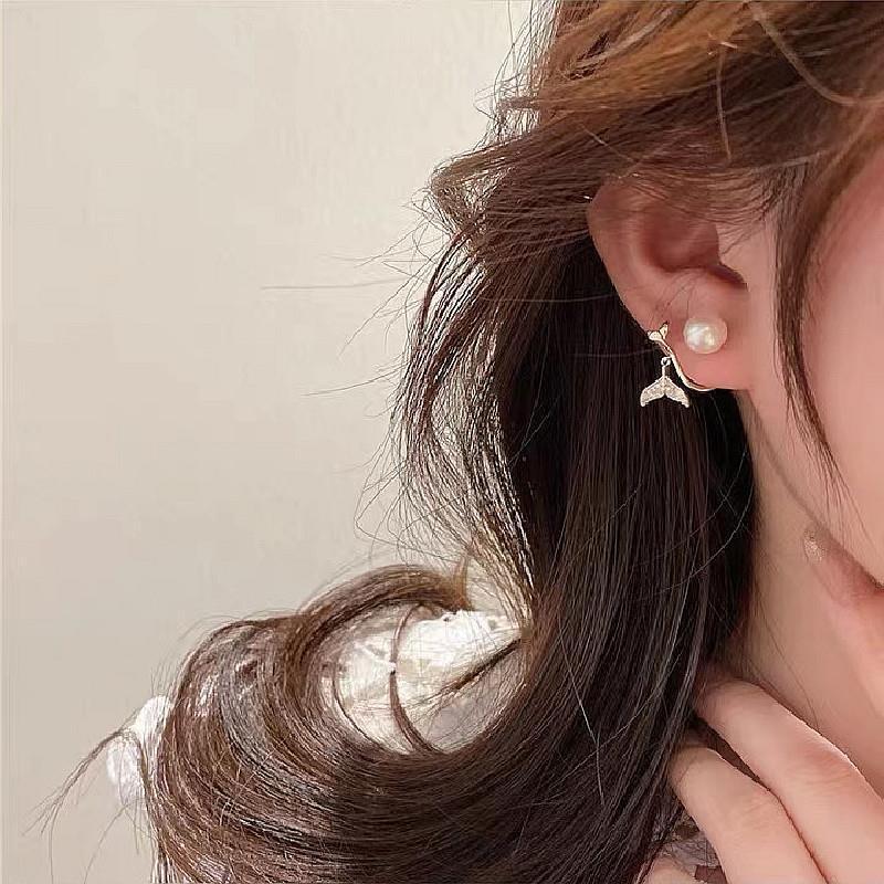 Anting Mutiara Berlian Imitasi Bentuk Ekor Ikan Gaya Korea