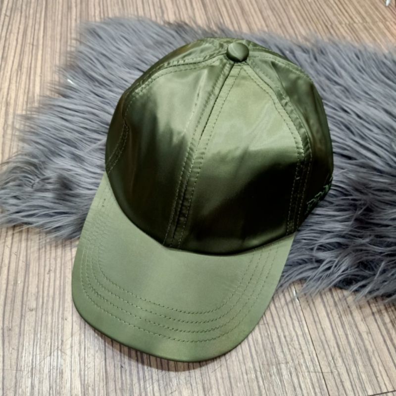 Topi Prada Green Army Baseball Topi Premium Impor