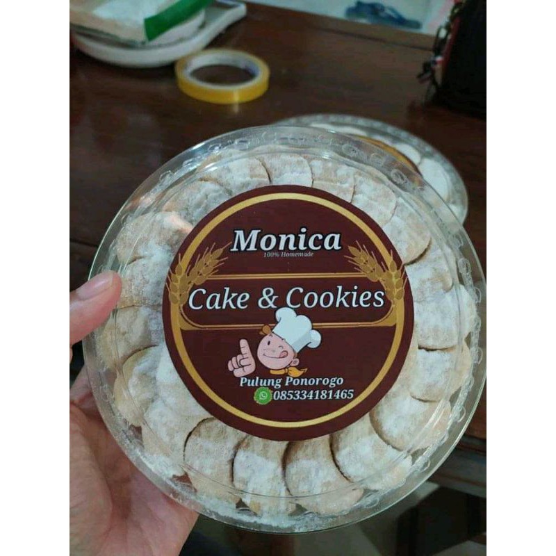 

KUE SALJU BY MONICA CAKE&COOKIES