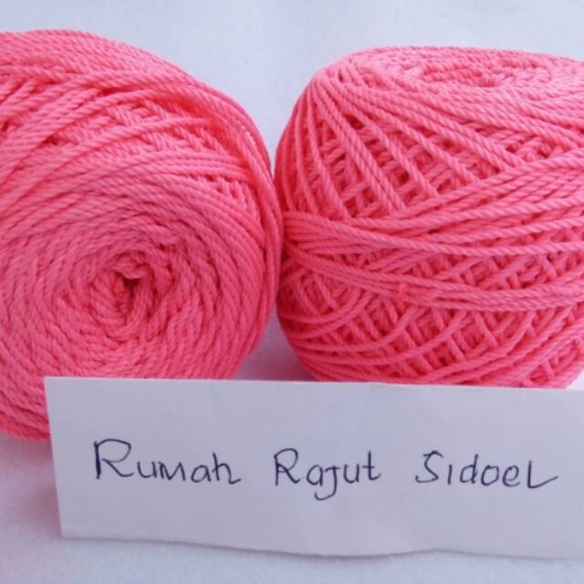 Benang rajut poly