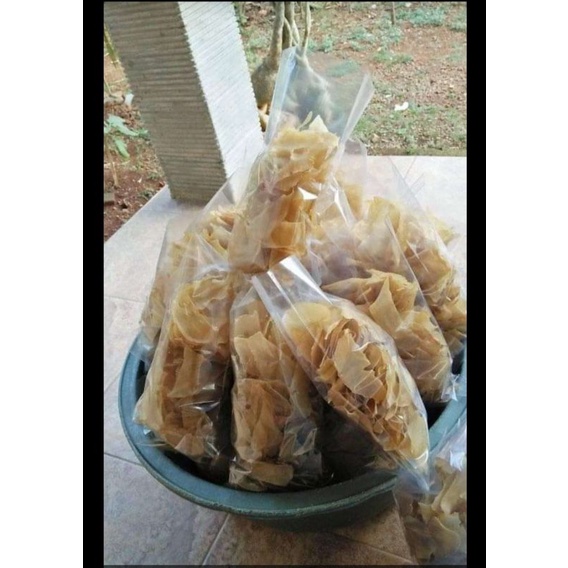 

KRUPUK BAWANG MENTAH SIAP GORENG, (500gr-1kg)