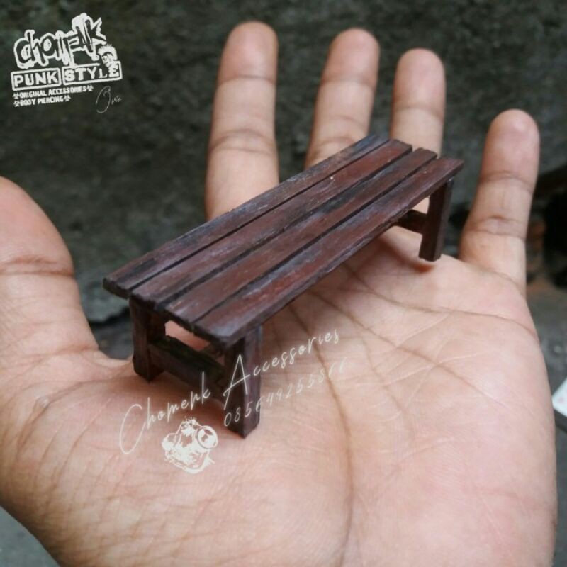 Diorama-miniatur bangku kayu mini skala 1:18 - 1:24