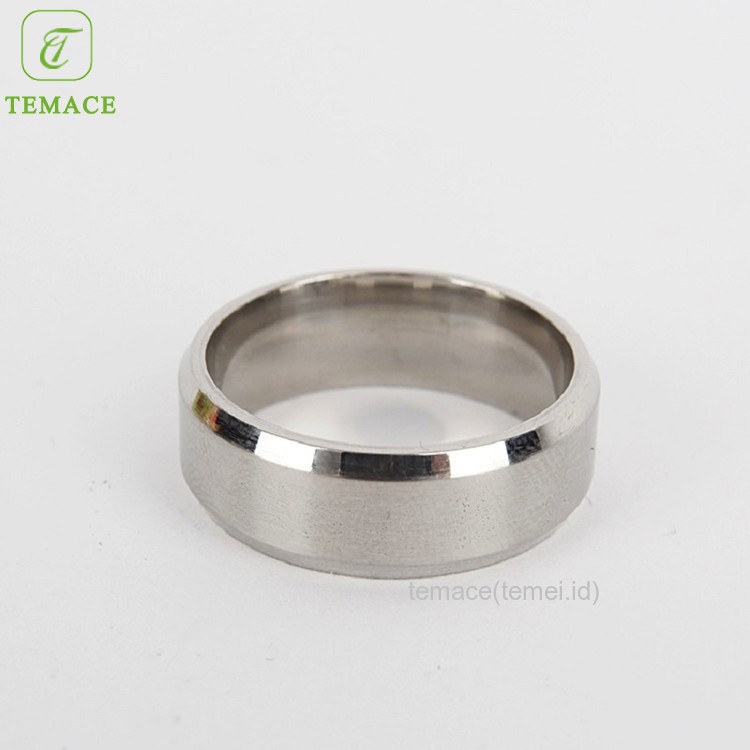 TOPL Cincin Couple Aksen Tulisan HIS QUEEN/HER KING Warna Hitam/Silver Bahan Stainless Steel