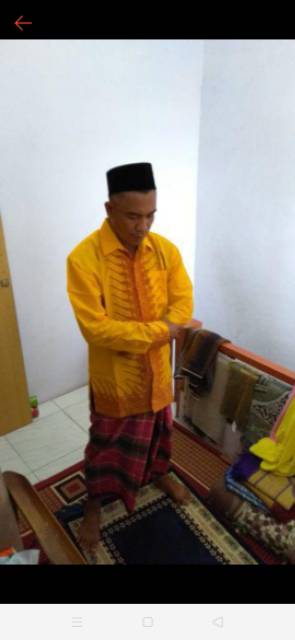 MANGKUCAHAYA RAJASAKTI KEMEJA BATIK SOLO PRIA LENGAN PANJANG LAPIS FURING ATASAN BATIK PREMIUM MODERN KATUN HALUS BAHUWIRYA  BANAMITRA BANAMITRA PUTIH BANGSAWAN BAYU PUTRA BERLIAN BIRU BHARATAYUDA BIMASENA BIRENDRA BIRU INDAH BRAHMAKERTA BRAHMAKERTA MERAH