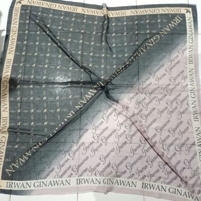 HIJAB SEGIEMPAT VOAL MOTIF IRWAN GINAWAN