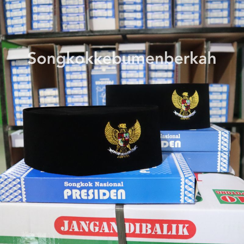 songkok peci logo garuda presiden