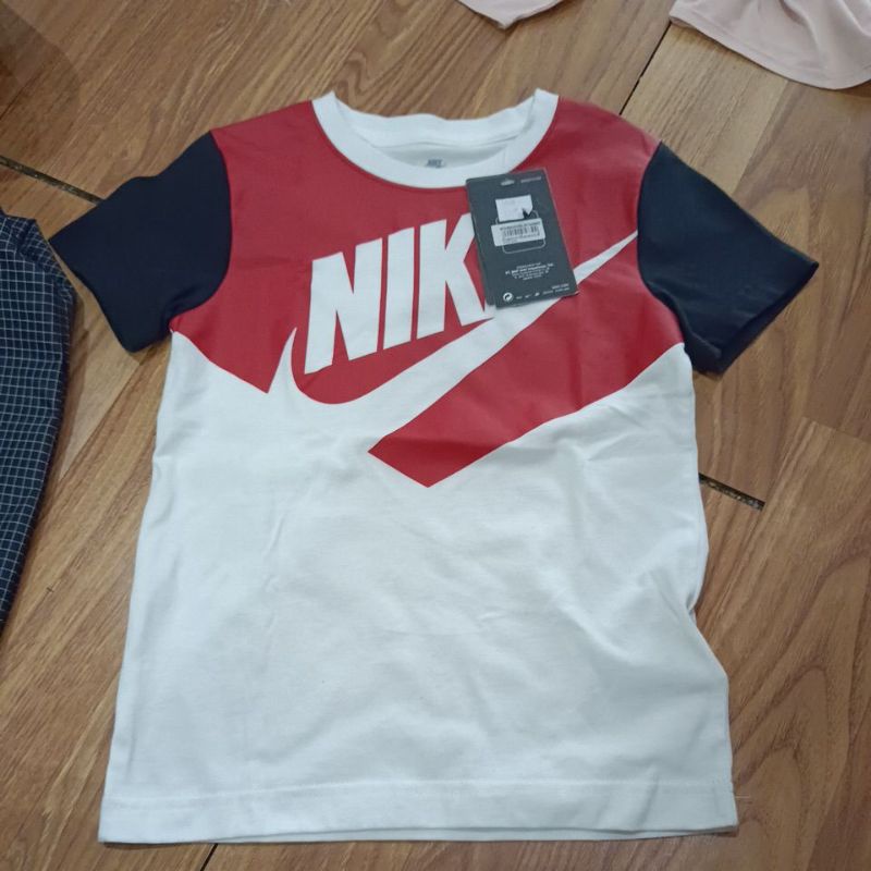 kaos nike the nike tee