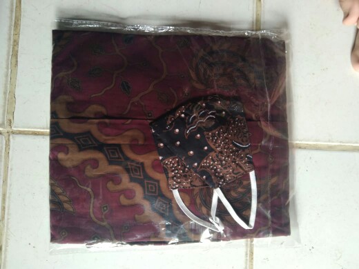 Nugroho Kobongan Kemeja Batik Pria Lengan Panjang Lapis Furing Batik Solo