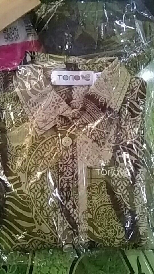 Torio Indonesian Smart Casual Green Batik - Kemeja Batik Anak Laki-laki