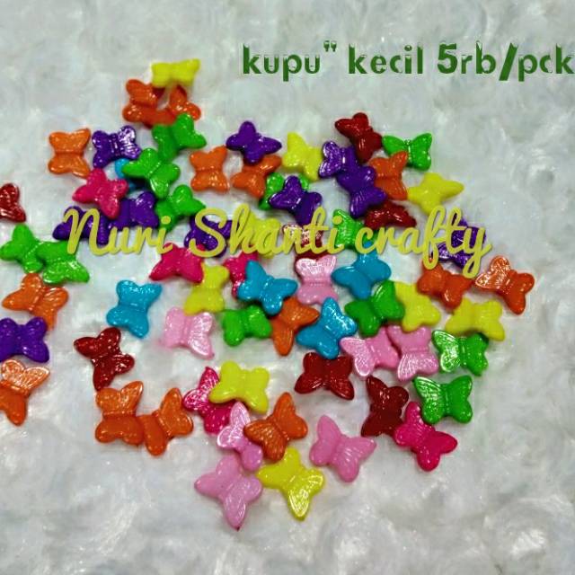 

Akrilik kupu kecil