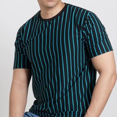 KAOS STRIPE PRIA & WANITA (UNISEX) VERTIKAL  - HITAM TOSCA