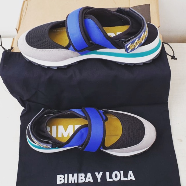 Sepatu Bimba Y Lola