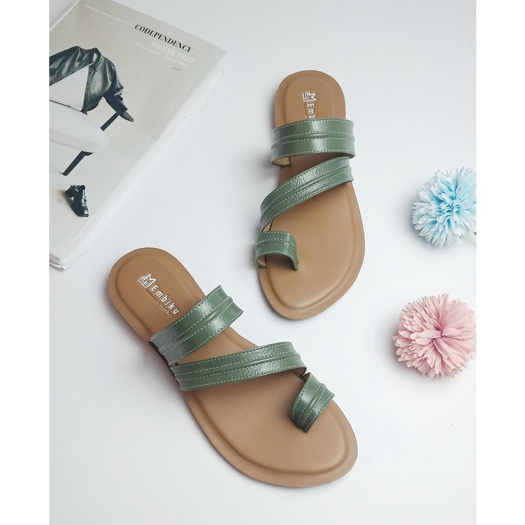 sandal kulit wanita / sandal garut model baru
