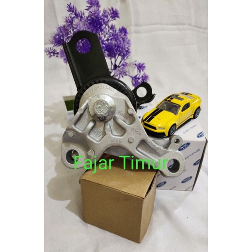 engine mounting kanan ford fiesta FOMOCO OEM