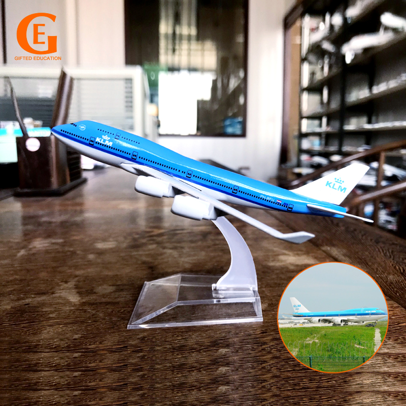 Klm Miniatur Diecast Pesawat Terbang Dutch Airlines Boeing B747 Bahan Metal Alloy