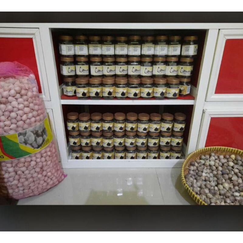 

Bawang hitam / garlic black tunggal