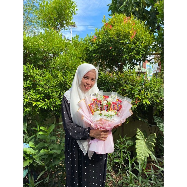 

BUKET SNACK BENGBENG MIX BUNGA