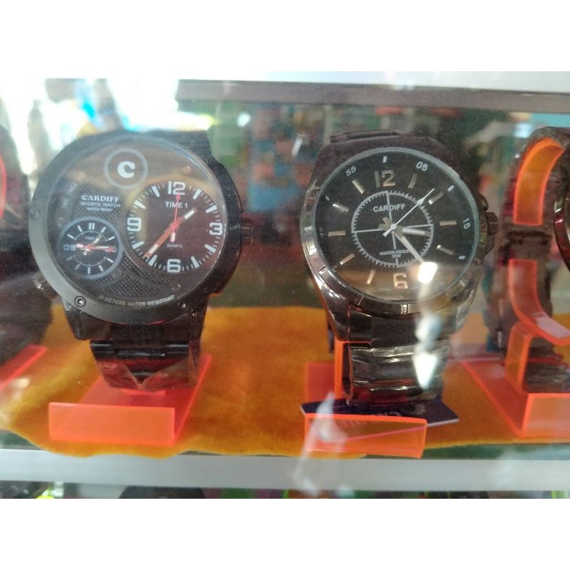 jam cardiff pria rantai
