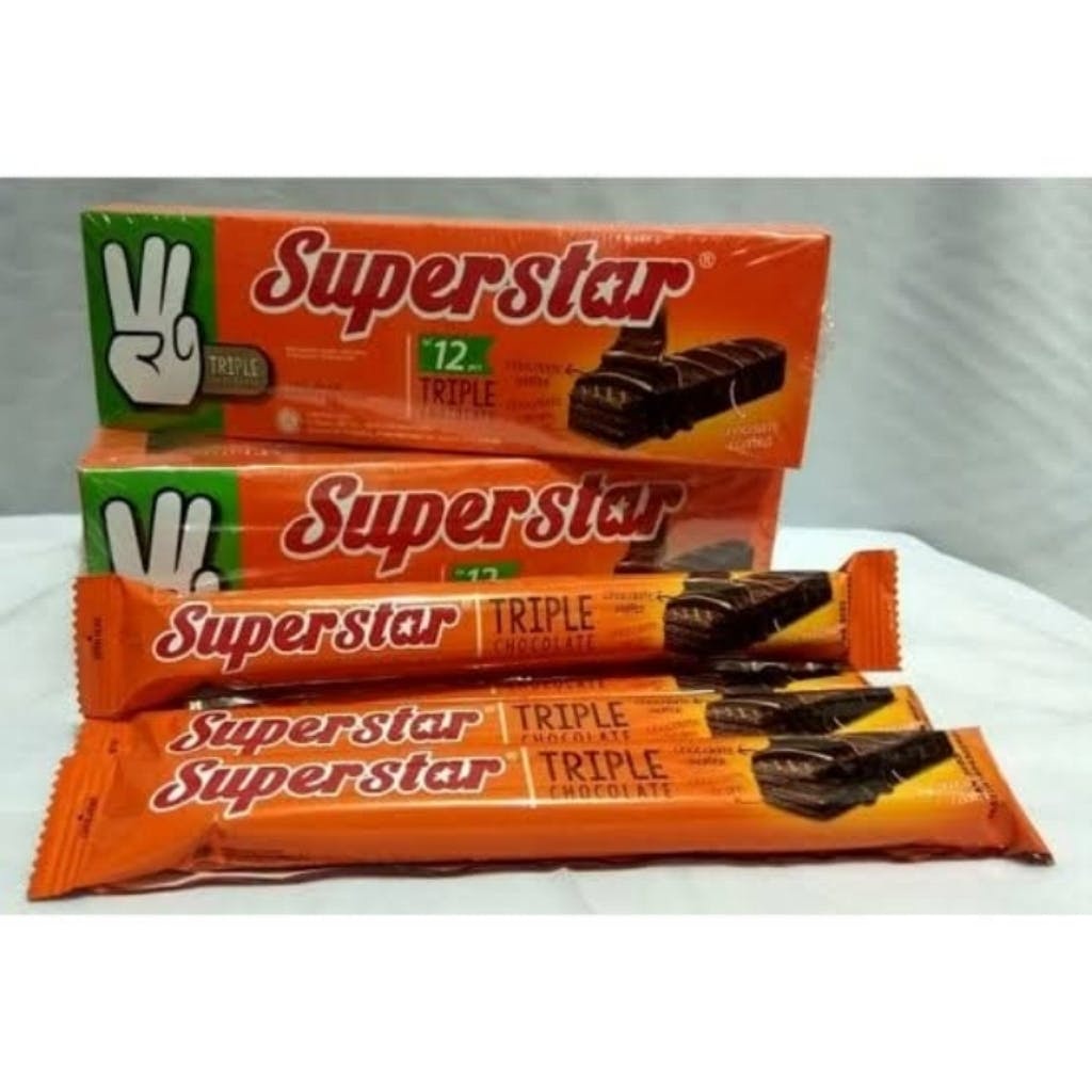 WAFER SUPERSTAR TRIPLE CHOCOLATE &amp; SUPERSTAR SNAPS