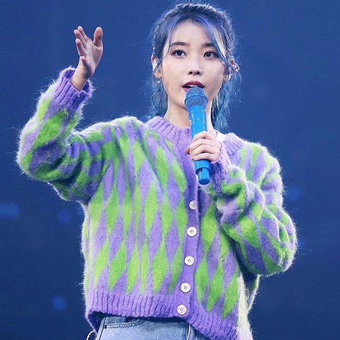 [PO: DP 50%] IU's Knitted Purple Cardigan