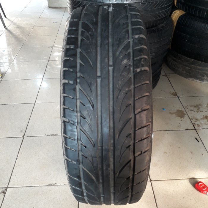 BAN ACCELERA ALPHA 215/65 R16(1)