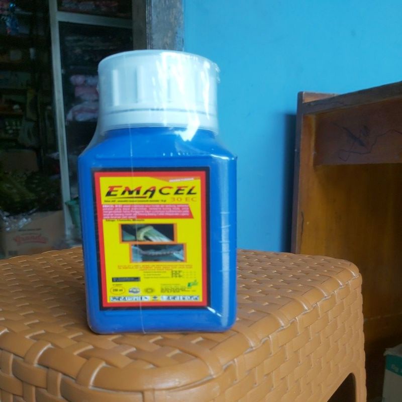 Emacel Obat Pertanian