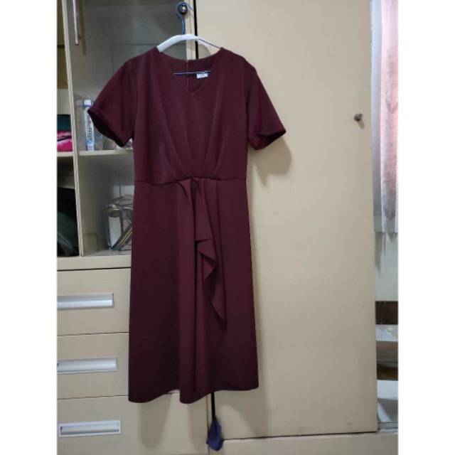Preloved Dress burgundy brand posh the label