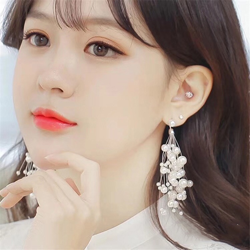 Anting Rumbai Panjang Aksen Mutiara Imitasi Warna Putih Gaya Korea Untuk Wanita