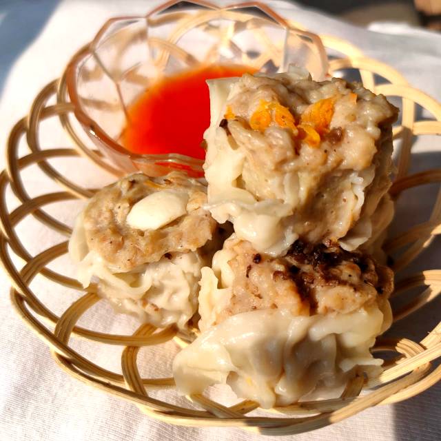 

DIMSUM AYAM MIX TOPPING (1 Pack isi 4pcs)