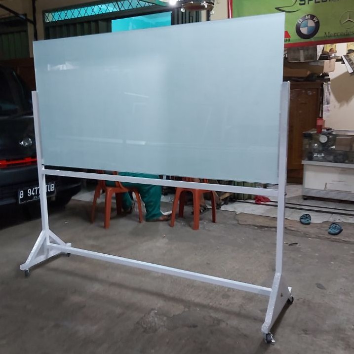 

papan tulis kaca 100 x 200 cm nonmagnet
