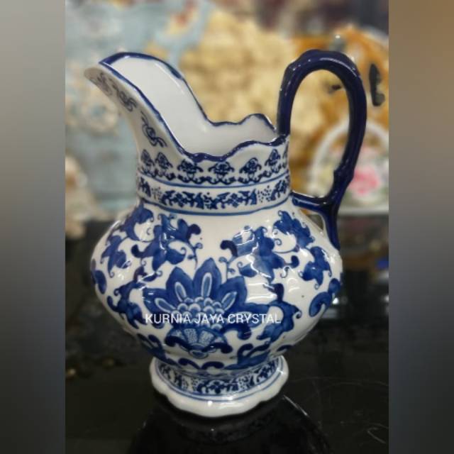 Teko kkeramik putih biru/ Pajangan keramik putih biru/ Teko keramik