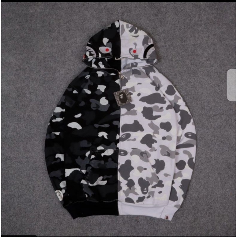 Jaket Bathing Bape Hitam Putih