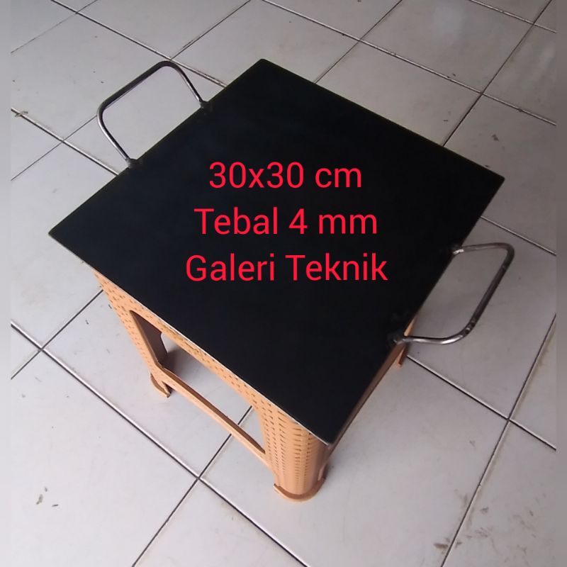 WAJAN ROTI BAKAR 30X30 CM TEBAL 4 MM / WAJAN DATAR BAJA HITAM TEBAL 4 MM 30X30 CM