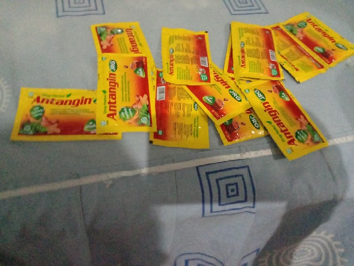 Antangin Jrg Cair 1 Pak Box Dus 12 Sachet Pcs Masuk Angin Kembung