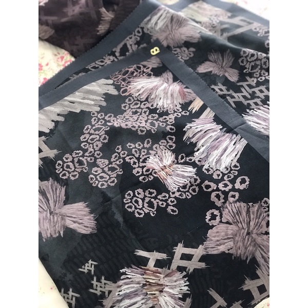 buttonscarves preloved les amities